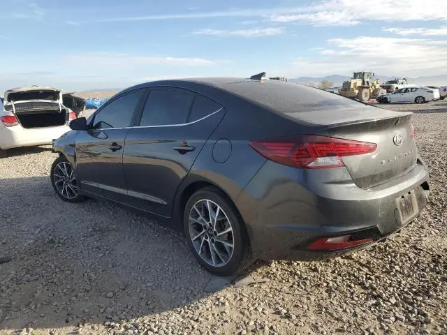 2020 HYUNDAI ELANTRA SEL  