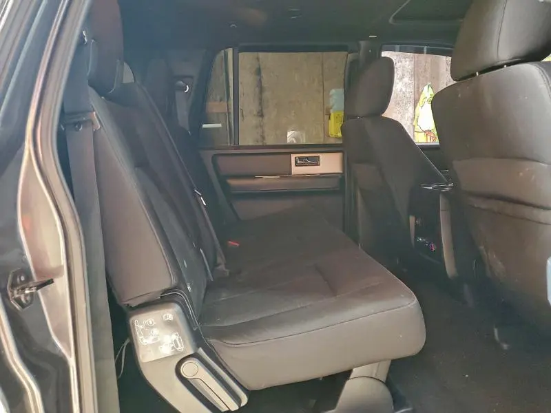 2016 FORD EXPEDITION EL XLT  