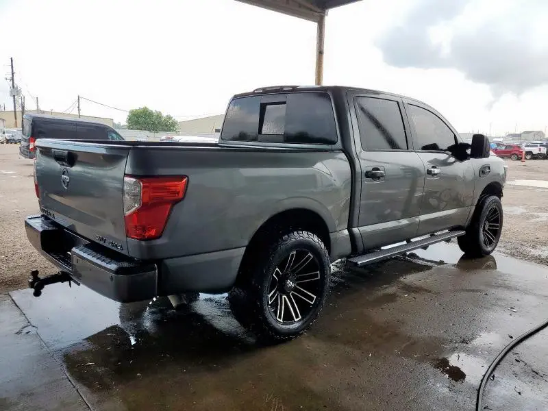 2017 NISSAN TITAN SV  
