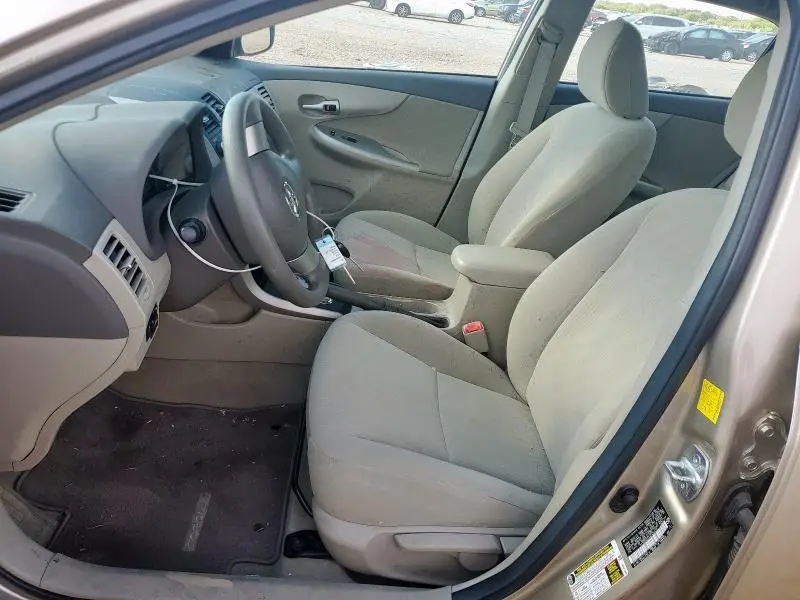 2010 TOYOTA COROLLA BASE  
