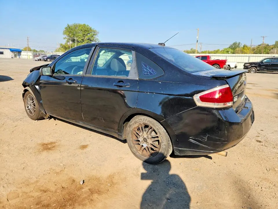2010 FORD FOCUS SE  