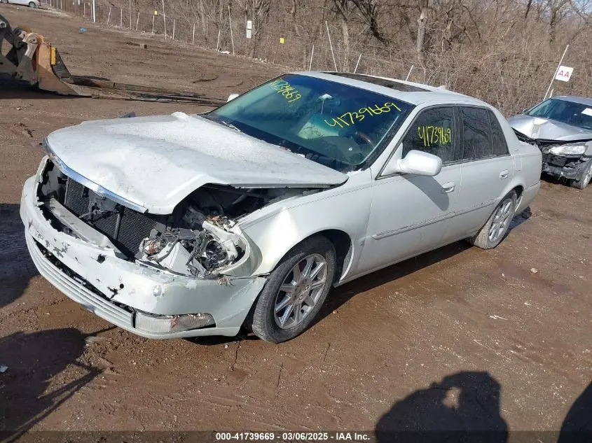 2010 CADILLAC DTS LUXURY COLLECTION