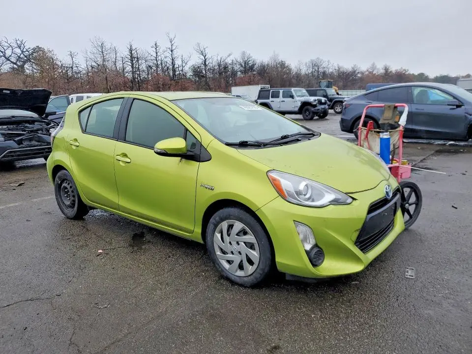 2015 TOYOTA PRIUS C   