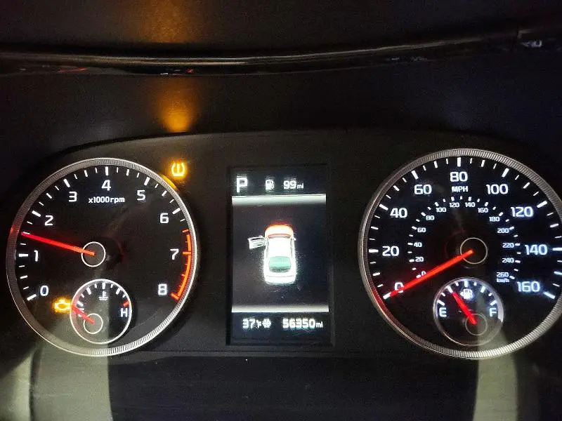 2022 KIA K5 LX  