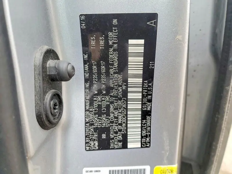 2016 TOYOTA SIENNA XLE 8-PASSENGER  