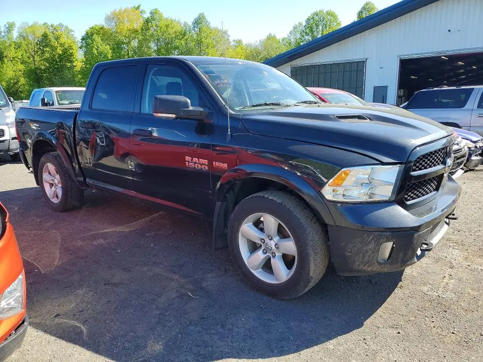 2015 RAM 1500 SLT  