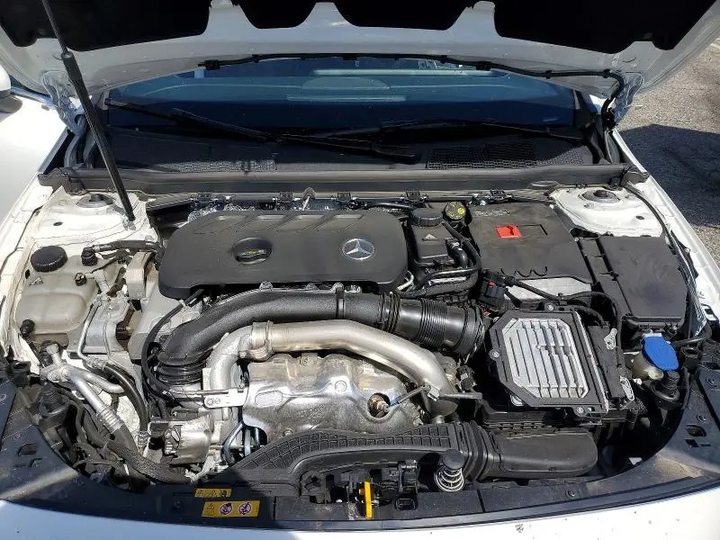2025 MERCEDES-BENZ CLA 250  