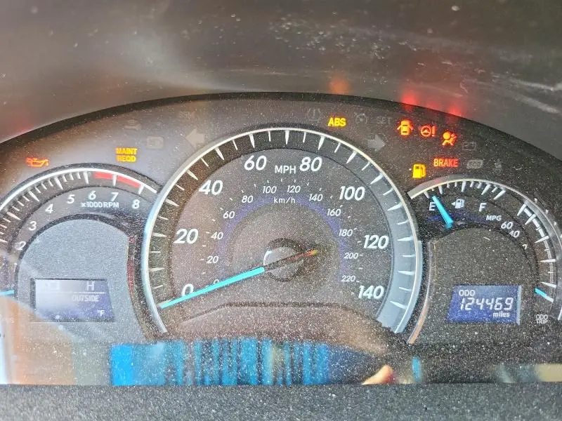 2014 TOYOTA CAMRY XLE V6  