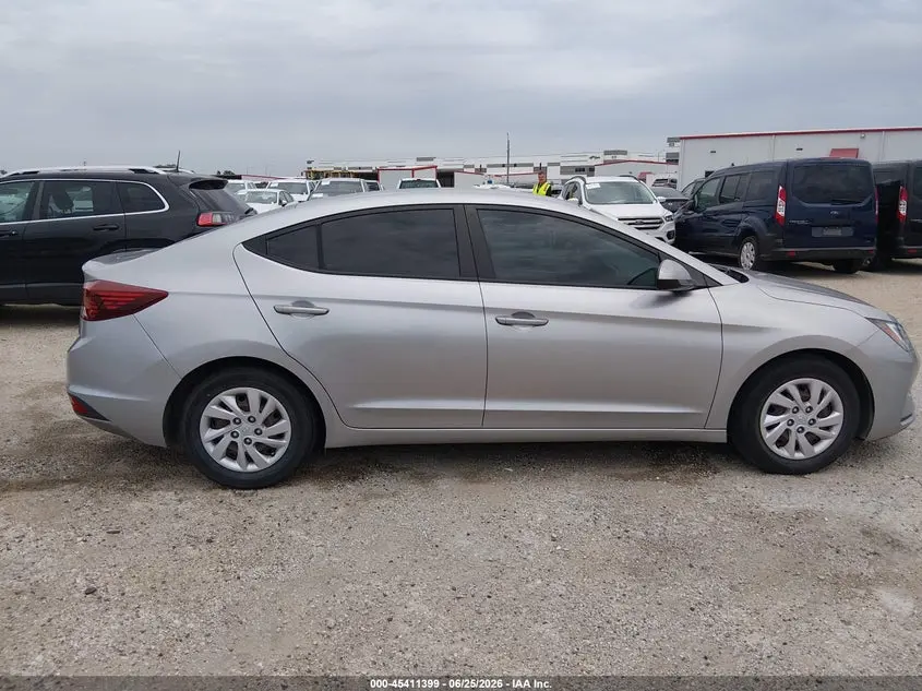 2020 HYUNDAI ELANTRA SE