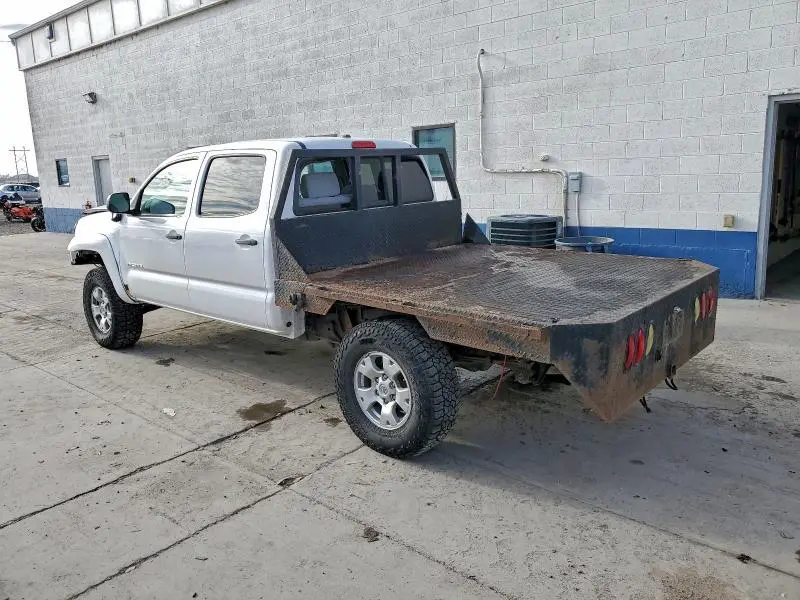 2011 TOYOTA TACOMA   