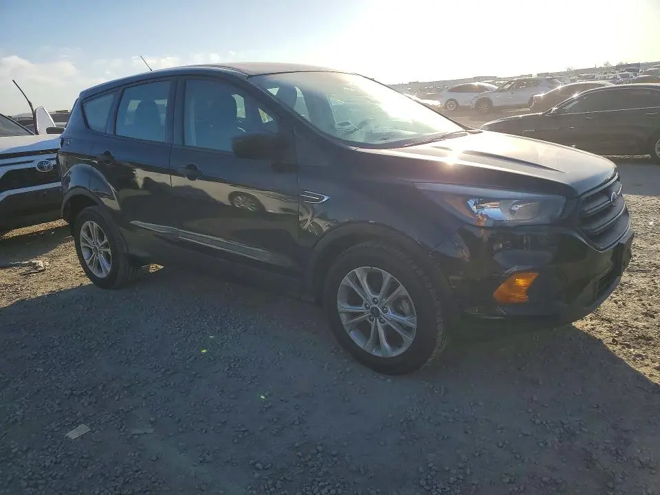 2018 FORD ESCAPE S  