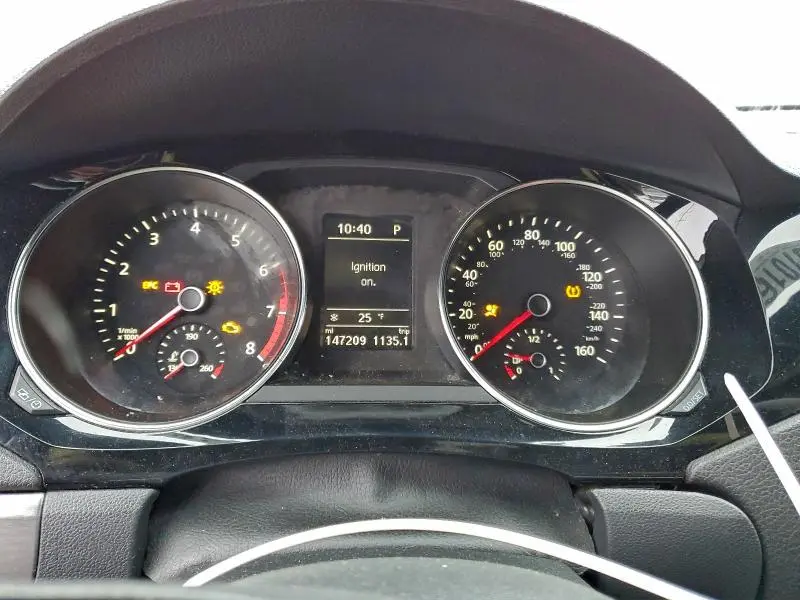 2016 VOLKSWAGEN JETTA SPORT  