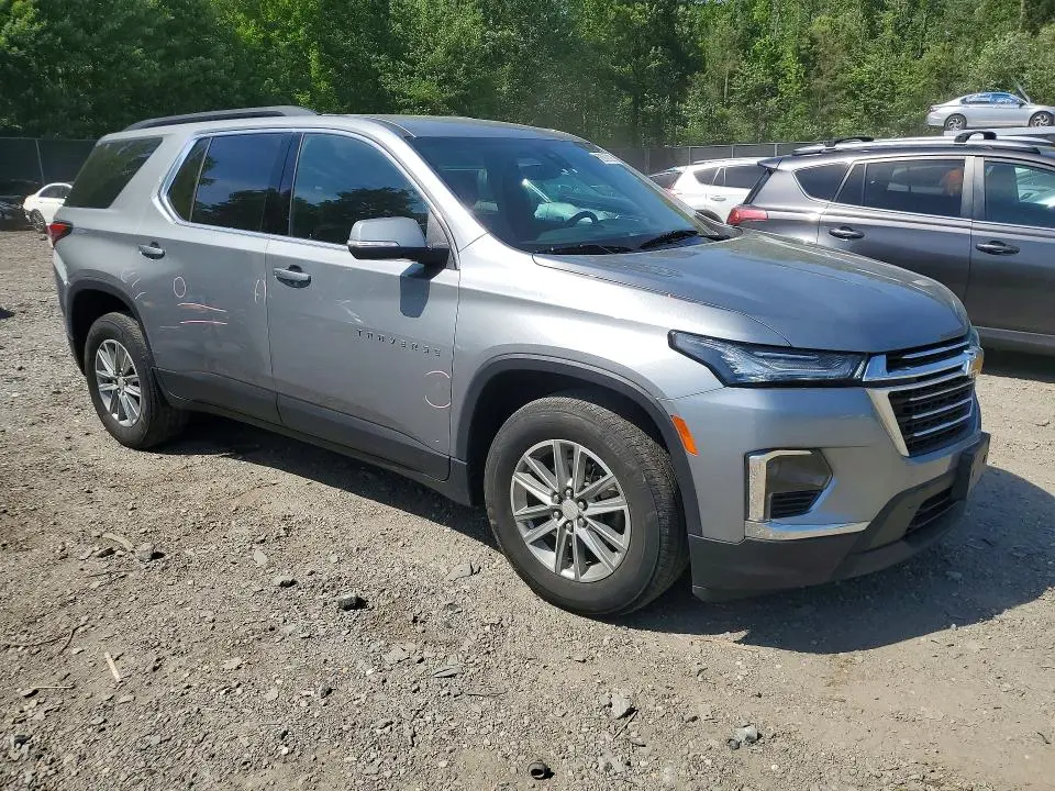 2023 CHEVROLET TRAVERSE LT  