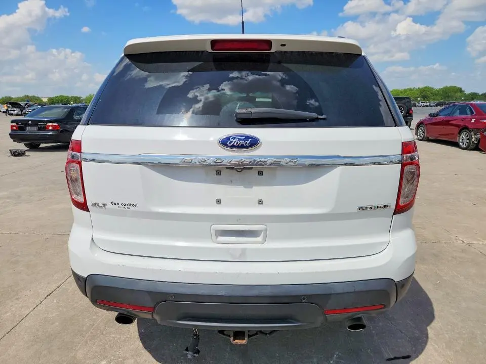 2015 FORD EXPLORER XLT  