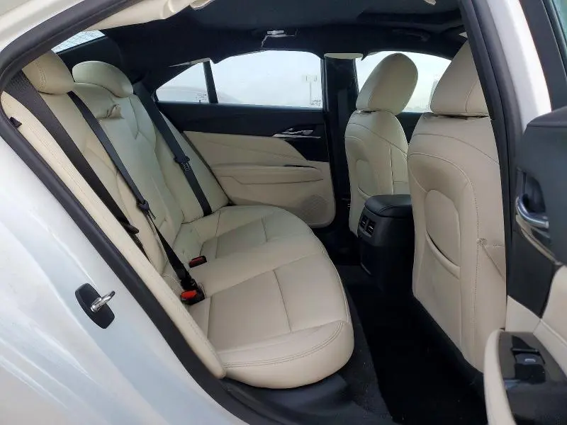 2023 CADILLAC CT4 LUXURY  