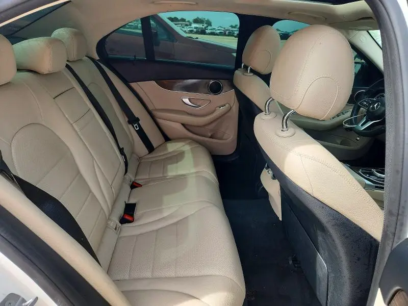 2019 MERCEDES-BENZ C 300  