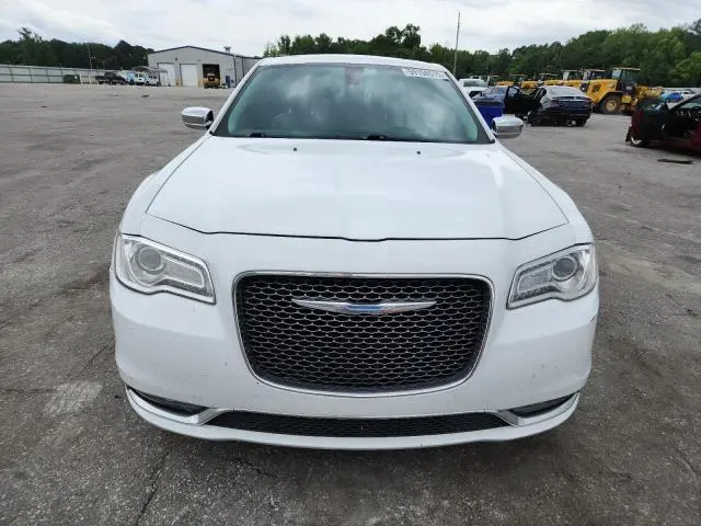 2017 CHRYSLER 300C   