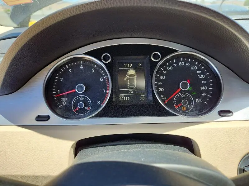 2010 VOLKSWAGEN CC LUXURY  