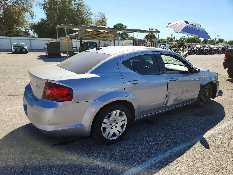 2014 DODGE AVENGER SE  