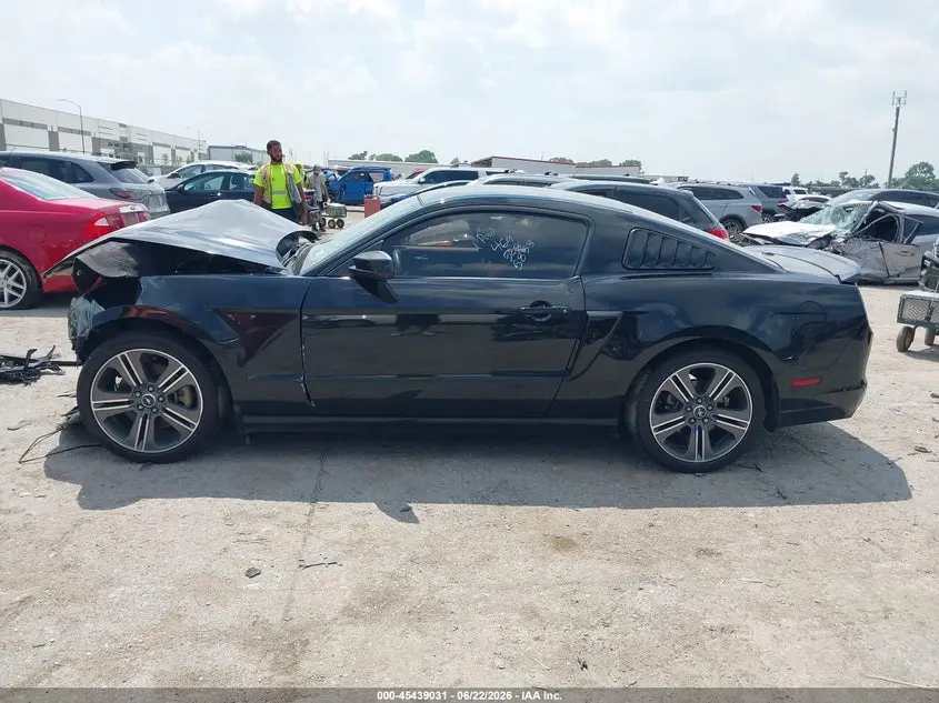 2014 FORD MUSTANG V6/V6 PREMIUM