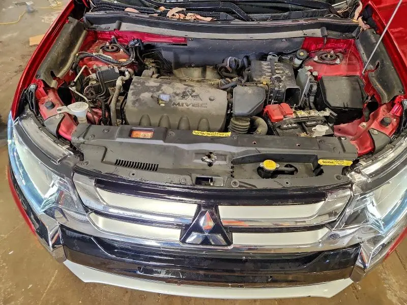 2018 MITSUBISHI OUTLANDER SE  