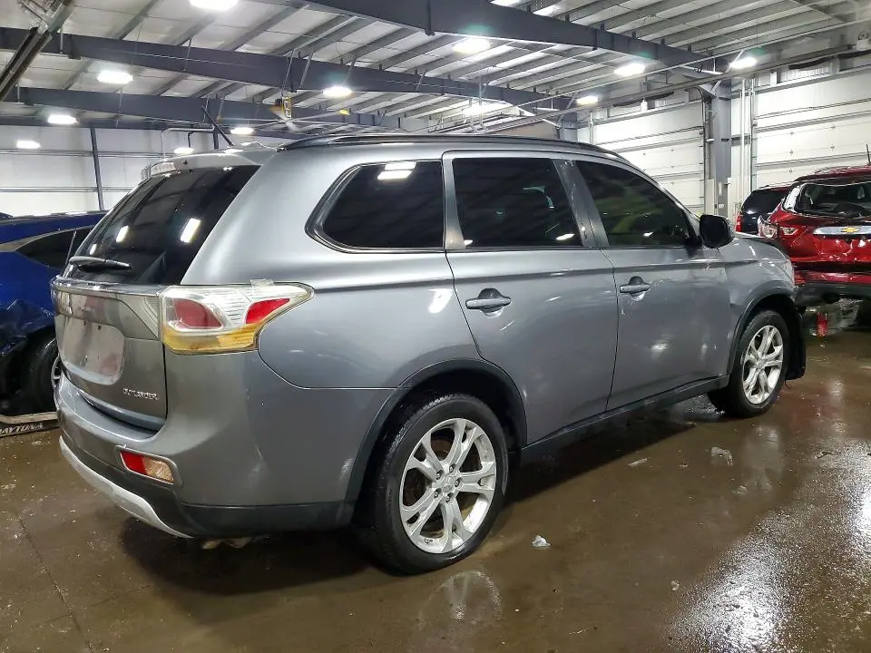 2015 MITSUBISHI OUTLANDER SE  