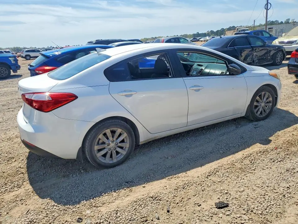 2016 KIA FORTE LX  