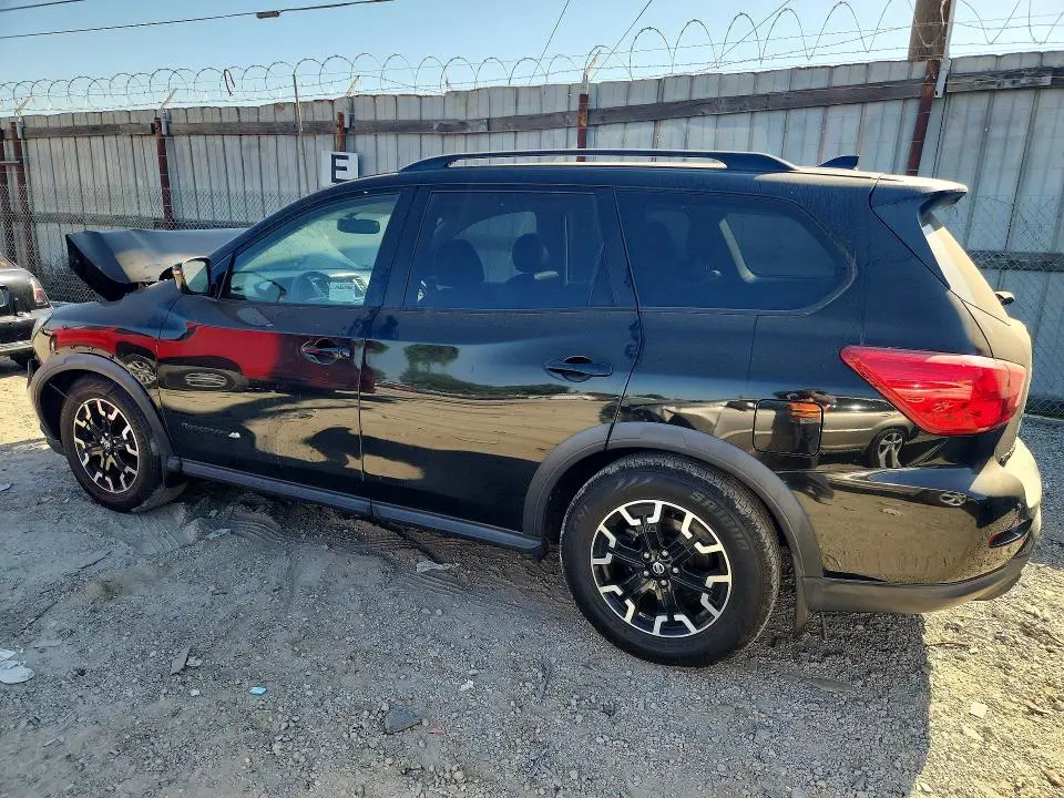 2020 NISSAN PATHFINDER SV  