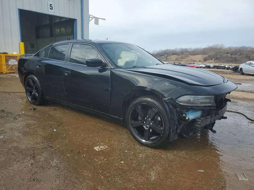 2019 DODGE CHARGER SXT  