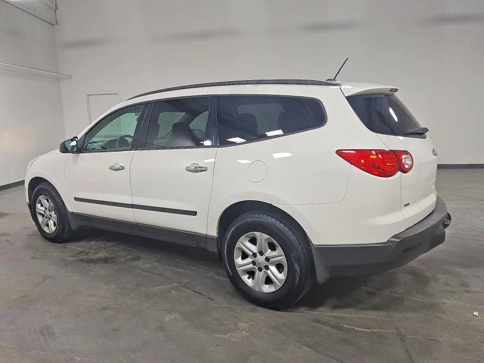 2012 CHEVROLET TRAVERSE LS  