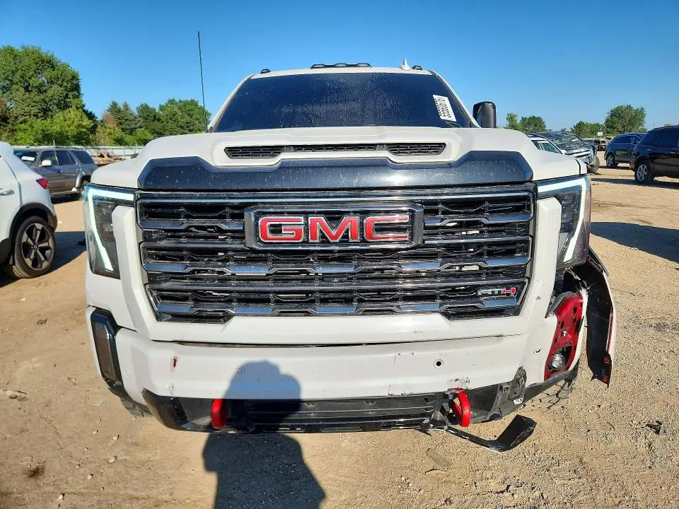 2024 GMC SIERRA K2500 AT4  