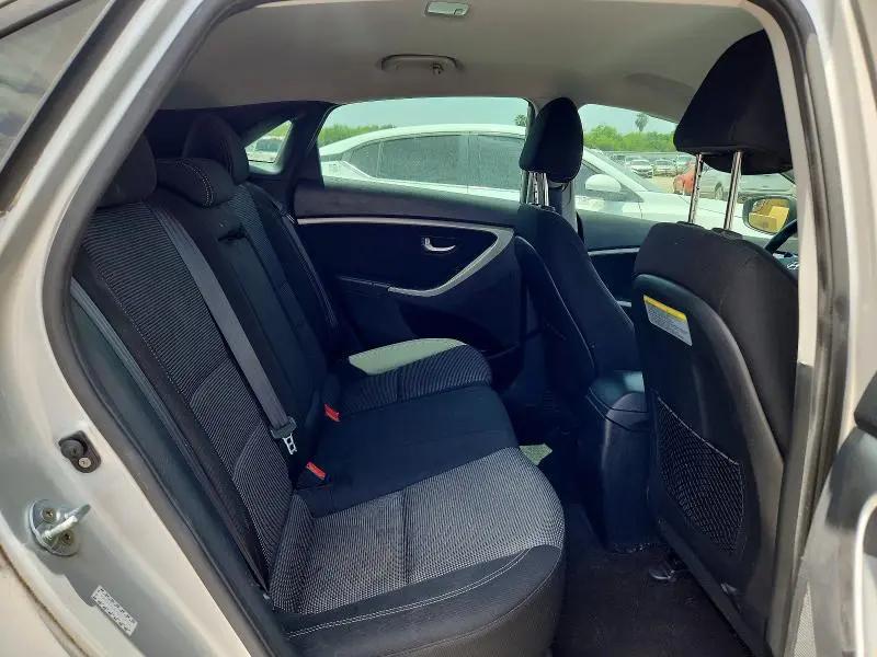 2017 HYUNDAI ELANTRA GT BASE  