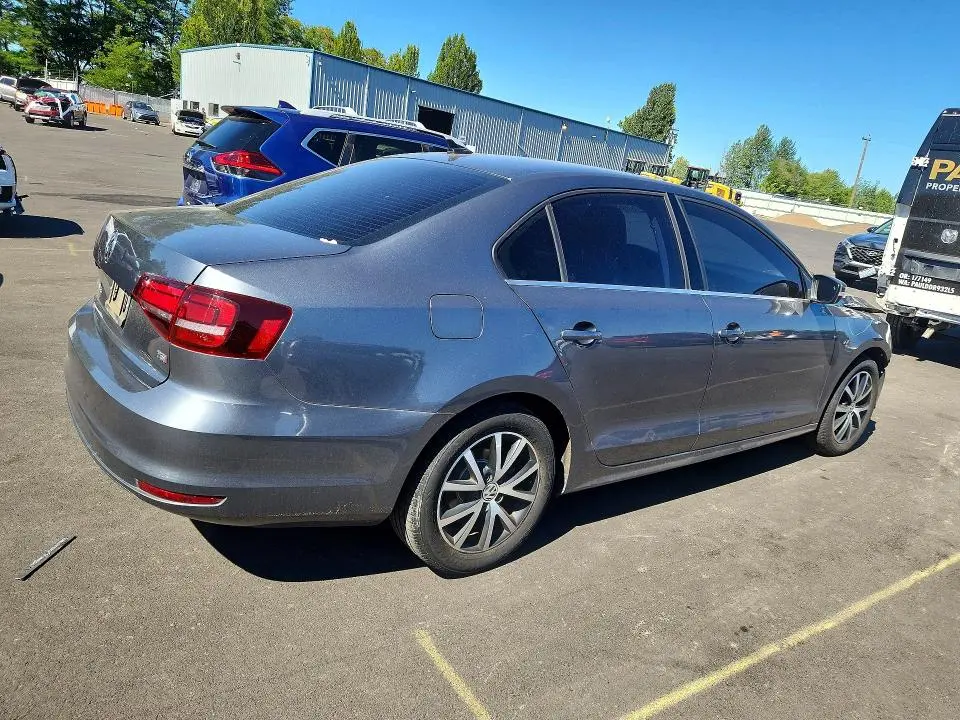 2017 VOLKSWAGEN JETTA SE  