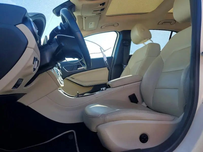 2015 MERCEDES-BENZ GLA 250 4MATIC  