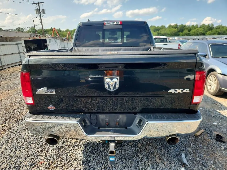 2017 RAM 1500 SLT  