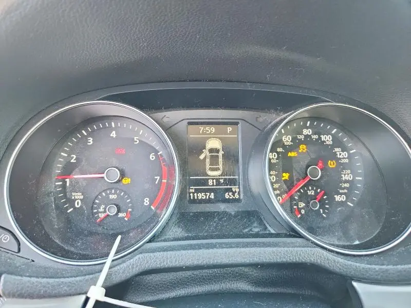 2016 VOLKSWAGEN PASSAT S  