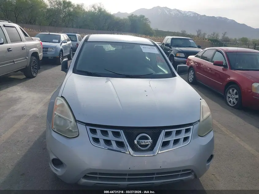 2013 NISSAN ROGUE S