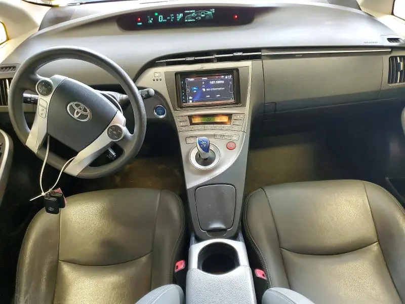 2013 TOYOTA PRIUS TWO  