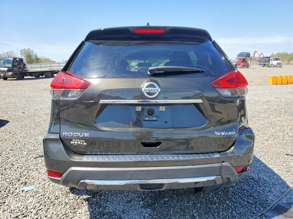 2017 NISSAN ROGUE SV  