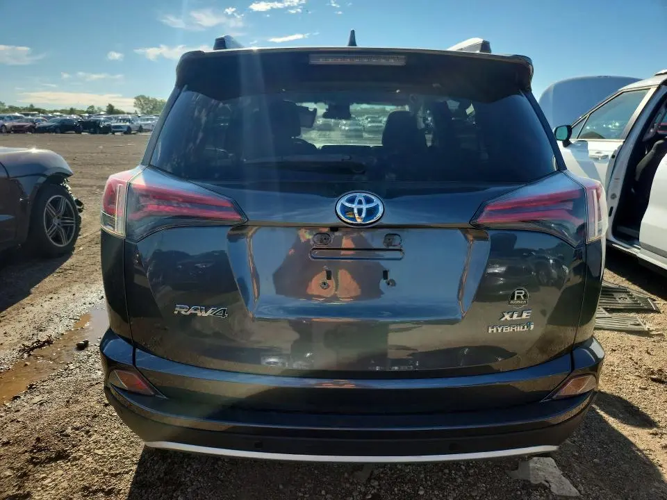 2016 TOYOTA RAV4 HV XLE  