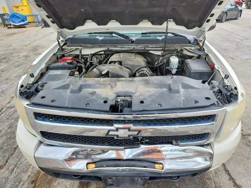 2011 CHEVROLET SILVERADO K1500 LT  
