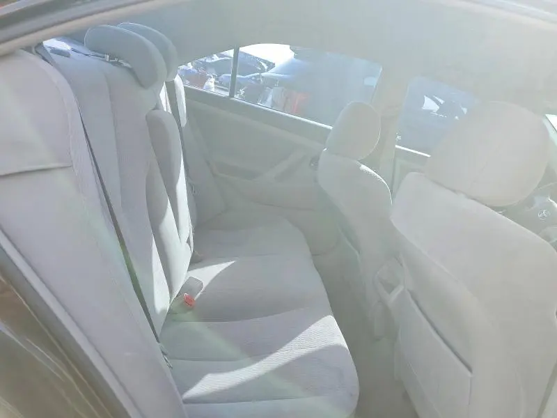 2011 TOYOTA CAMRY LE  