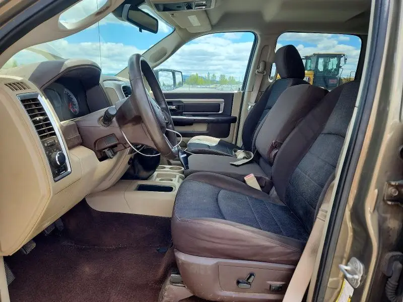 2013 RAM 2500 SLT  