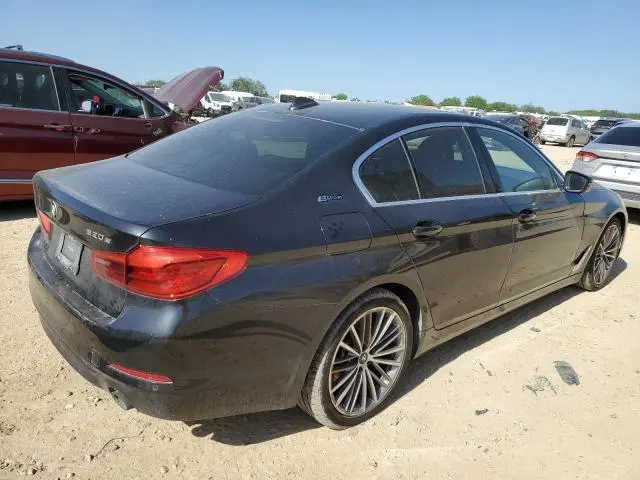 2019 BMW 530E 