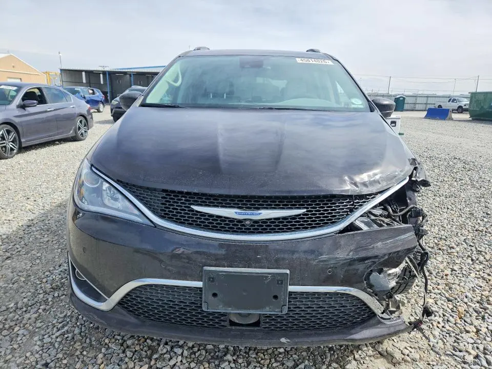 2017 CHRYSLER PACIFICA   