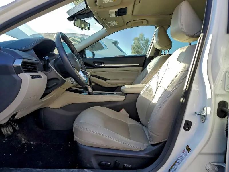 2023 NISSAN ALTIMA SL  