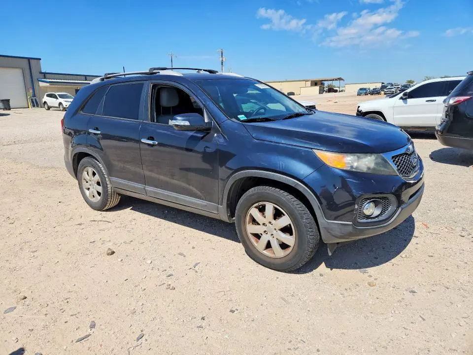 2012 KIA SORENTO LX  