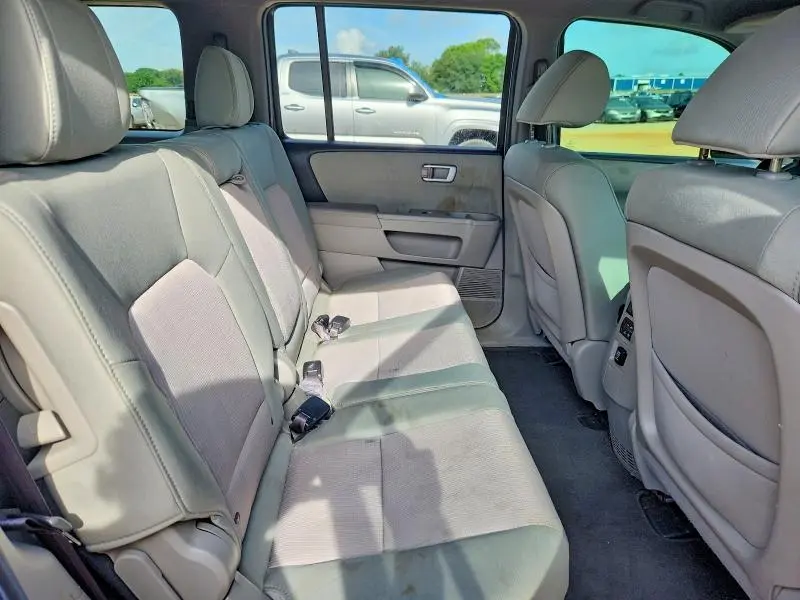 2012 HONDA PILOT EX  