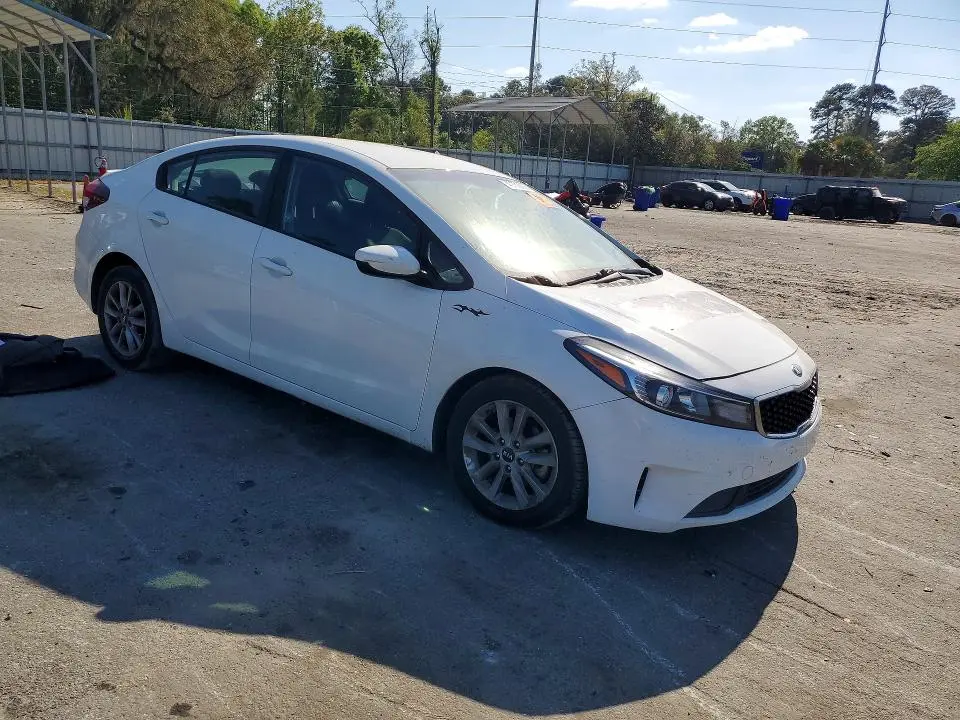 2017 KIA FORTE S  