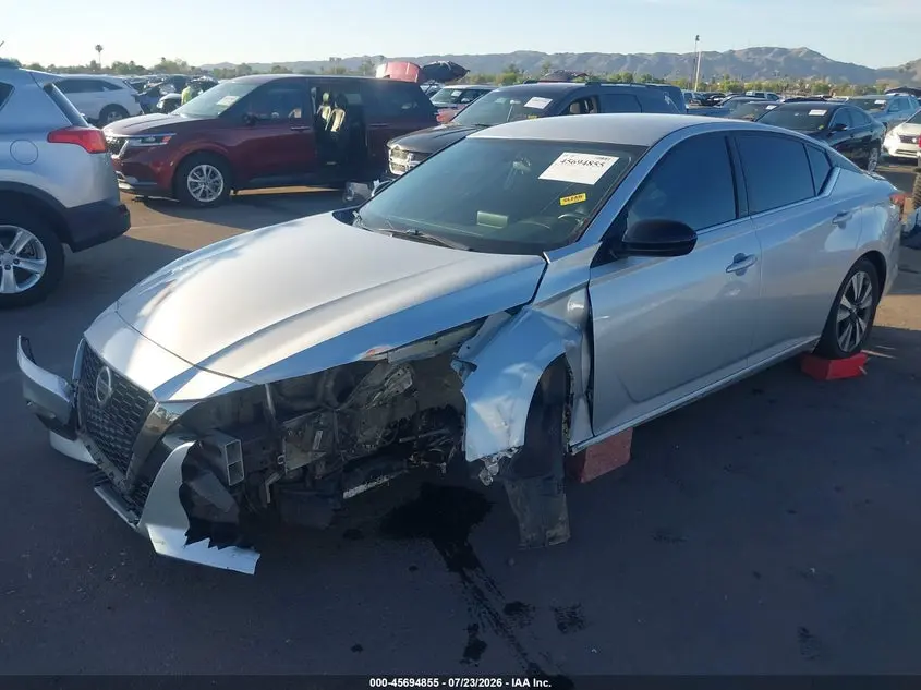 2019 NISSAN ALTIMA 2.5 SR